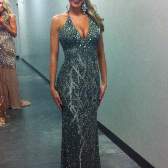 Stephen Yearick Pageant Gown - Picture 2 of 2